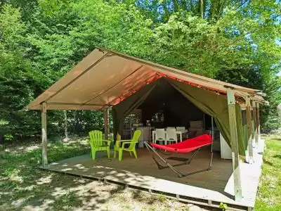 Lodge Tent