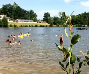 Services and activities::16 hectares of fun !